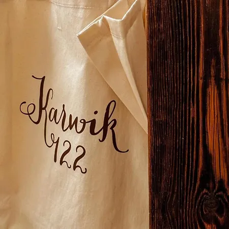 122 * Karwik
